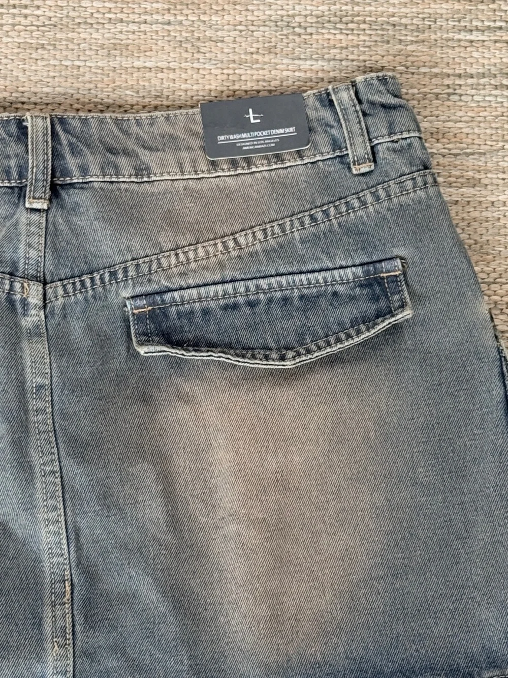American Bazi Dirtywash Multipocket Blue Denim Mini Skirt Large‎ NWT